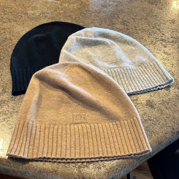 Accessories - NWOT SET OF THREE BANANA REPUBLIC CASHMERE BEANIES GRAY,BEIGE,BLACK
